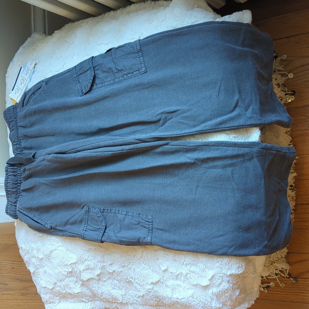 Cat & Jack Gray Cargo Pants Size 6-7 Kid